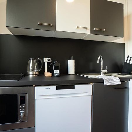 A Spacious 3-Bedroom Apartment With King-Size Beds Is Located Within 5 Minute'S Walk From The Prater Відень Екстер'єр фото