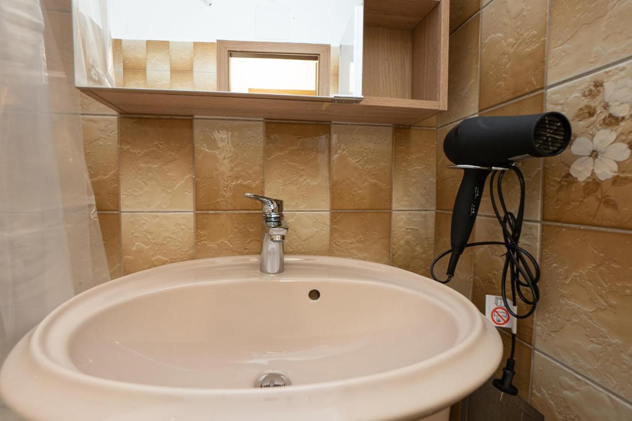 A Spacious 3-Bedroom Apartment With King-Size Beds Is Located Within 5 Minute'S Walk From The Prater Відень Екстер'єр фото